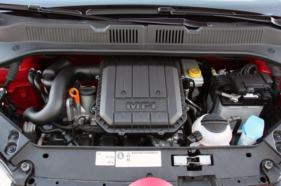 Volkswagen up! 2011 года  (фото 88 из 173)